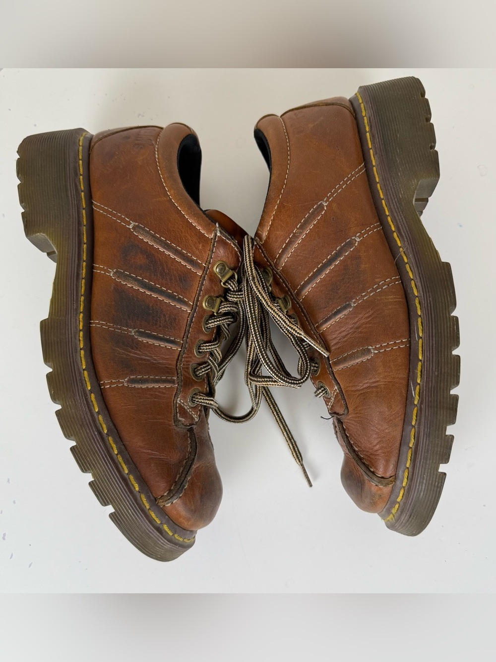 Vintage Dr. Martens brown leather lace up Oxford shoes - Picture 4 of 8